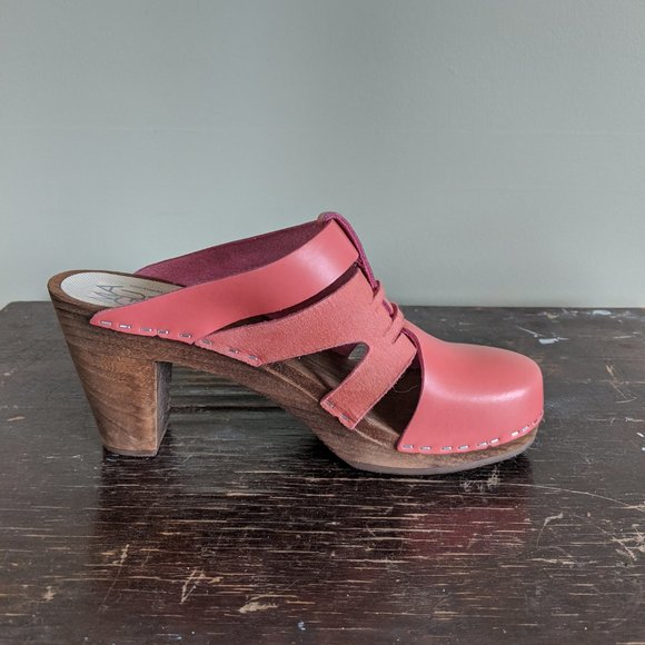 Coral Pink Maguba Leather and Wood Clogs - Picture 6 of 10